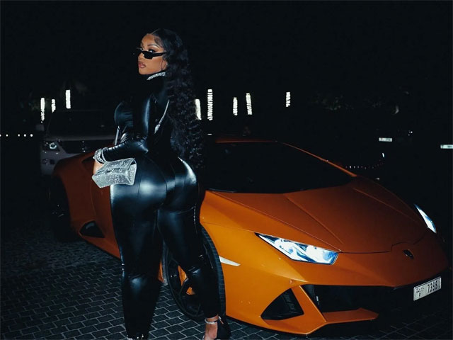Stefflon Don’s net worth is $5 million dollars. Today she has a big house and many cars.
